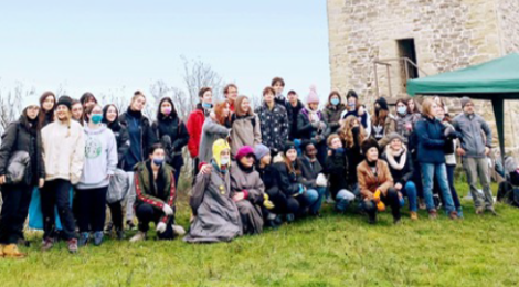 Gli studenti dell’artistico e le poesie in ceramica di Tonino Guerra